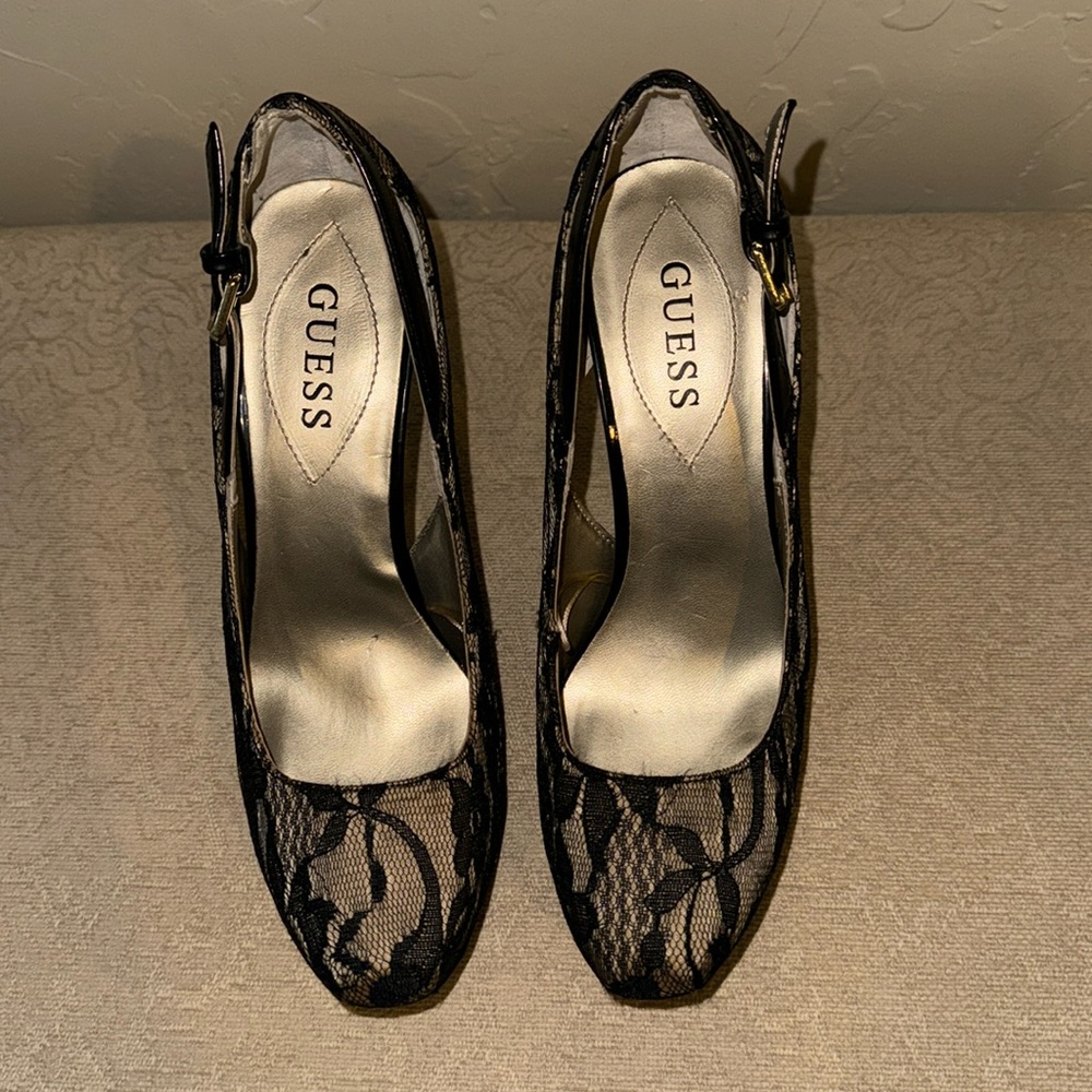 Gorgeous, guess high heels, one of a kind unique style